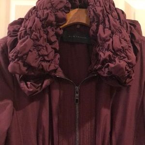 ELIE TAHARI BURGUNDY LIGHT WEIGHT COAT XS